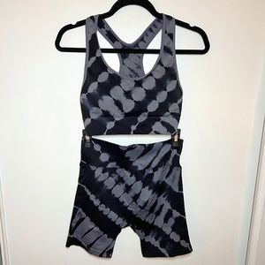 VS PINK Seamless Sports Bra and High Waist Biker Shorts Set - New With Tags!